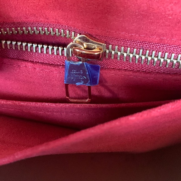 ❤️❤️SOLD❤️❤️Louis Vuitton Edel crossbody bag - Picture 12 of 15
